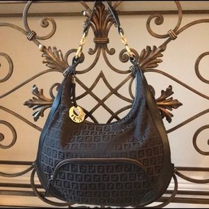 🔴💯RARE FENDI HANDBAG